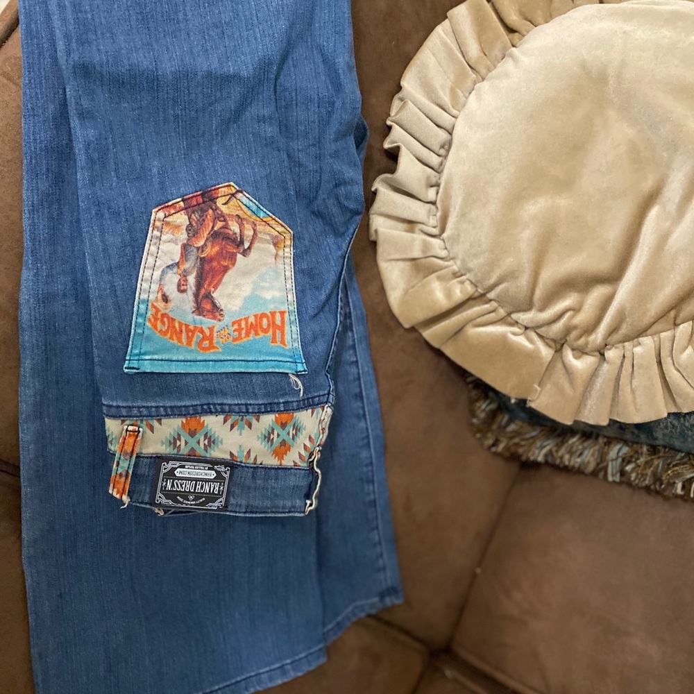 Ranch Dressn’ Home on the Range jeans size 00